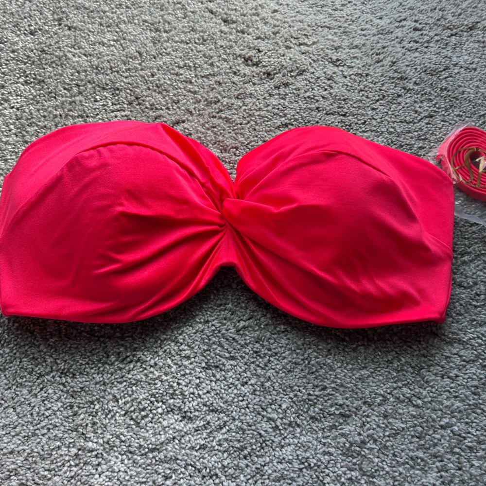 Red Victoria’s Secret bikini top 34DD